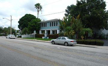 745 2nd Ave N in St. Petersburg, FL - Foto de edificio - Building Photo