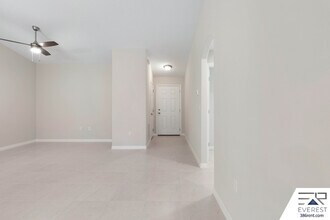 8 Sleepy Hollow Trl in Palm Coast, FL - Foto de edificio - Building Photo