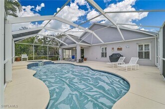 9660 Pineapple Preserve Ct in Ft. Myers, FL - Foto de edificio - Building Photo