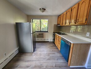 5 Chester St, Unit 15-27 in Cambridge, MA - Foto de edificio - Building Photo