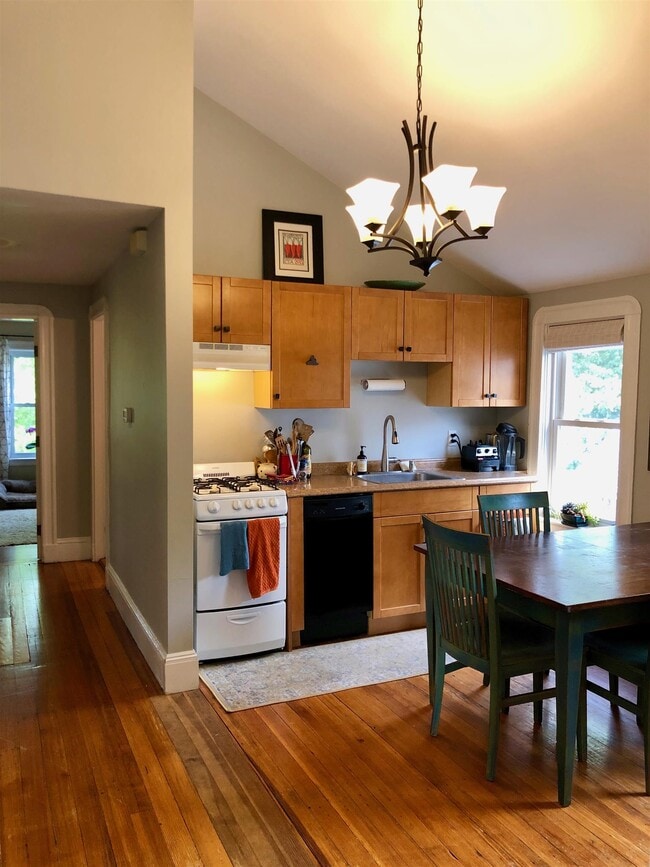 132 Boston Ave, Unit 3