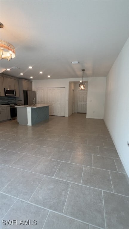 property at 14195 Oviedo Pl