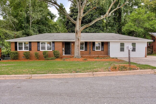 3607 Parliament Ln