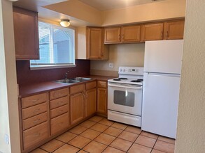 3449 Redwood Ave in Bellingham, WA - Foto de edificio - Building Photo