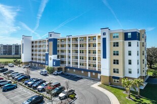Golf Lake Condominiums - Phase 2 in Largo, FL - Building Photo