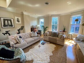 99 Pembroke St, Unit 2 in Boston, MA - Building Photo - Building Photo