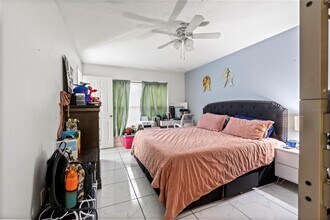 432 Hunter Cir in Kissimmee, FL - Building Photo - Building Photo