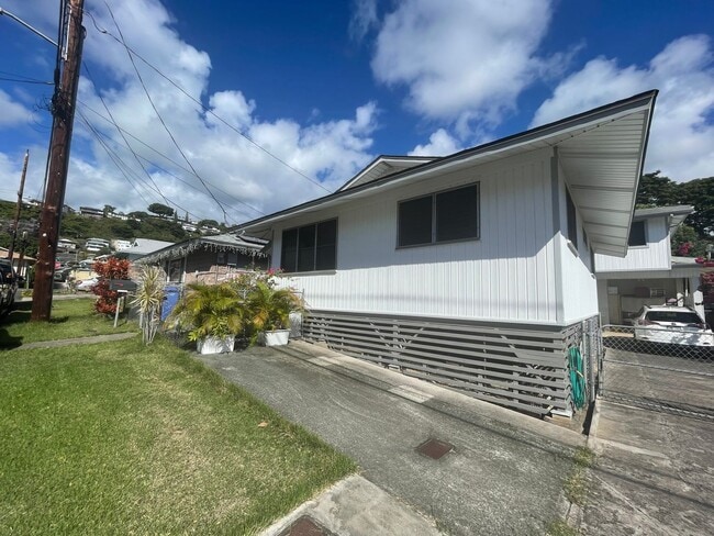 212 Pakohana St in Honolulu, HI - Building Photo - Building Photo