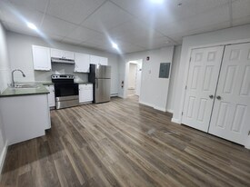 151 S Main St in Northfield, VT - Building Photo