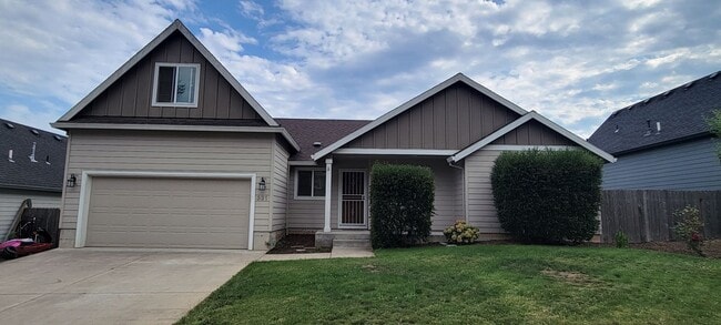 property at 331 NW Pacific Hills Dr