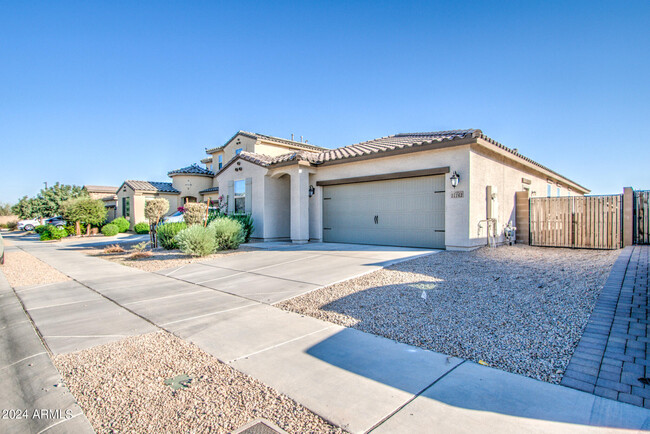 17163 W Hadley St in Goodyear, AZ - Foto de edificio - Building Photo