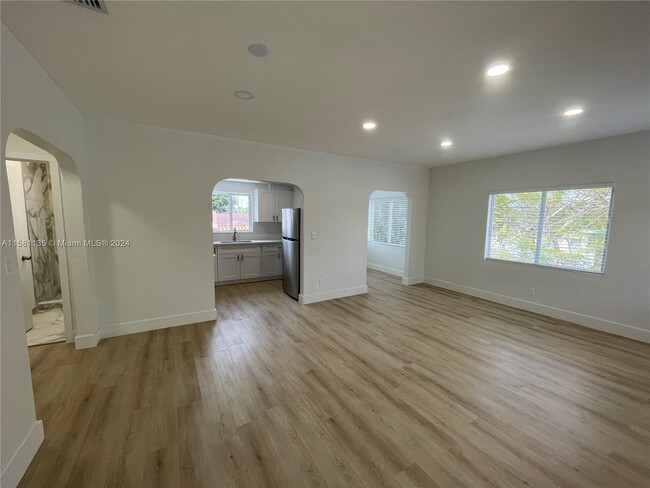1017 SW 12th Ave-Unit -1017 in Miami, FL - Building Photo - Building Photo