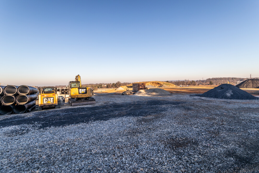 Shepards Crossing in Mechanicsburg, PA - Building Photo