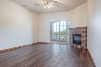 Stratford Place Luxury Apartments in Baraboo, WI - Foto de edificio - Interior Photo
