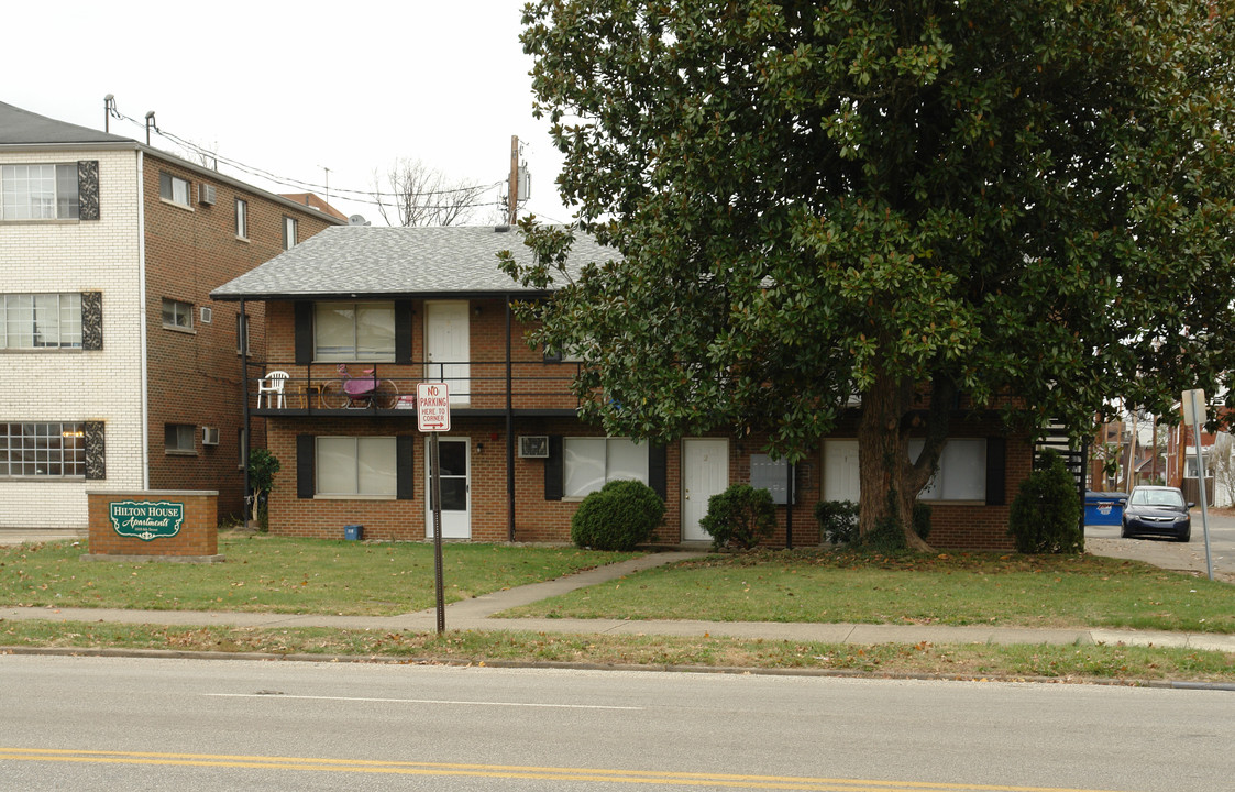 Hilton House Apartments in Huntington, WV - Building Photo