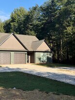 190 Weaver Line, Unit A in Inman, SC - Building Photo