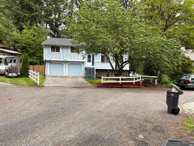 530 NW Carolyn Ln, Unit A