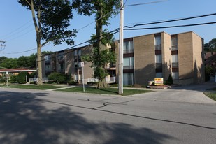 835-839 Curtiss St Apartments