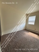 704 Waskin Dr-Unit -D in Tecumseh, MI - Building Photo - Building Photo