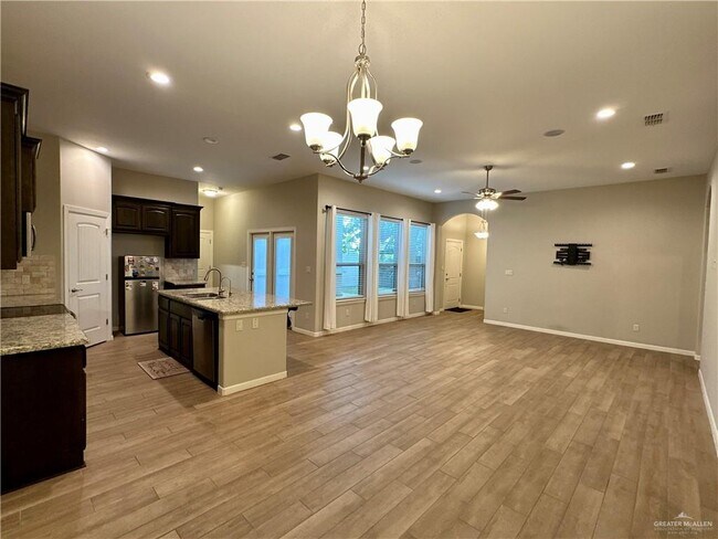 5400 Escondido Pass in McAllen, TX - Building Photo - Building Photo