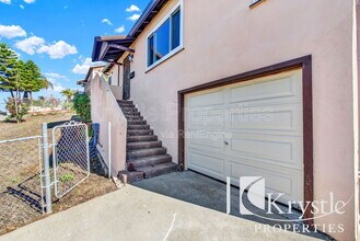 114 Hollywood Ave in Vallejo, CA - Building Photo - Building Photo