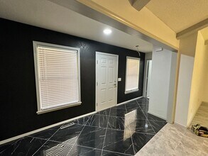3215 Woodsboro Dr in Norman, OK - Building Photo - Building Photo