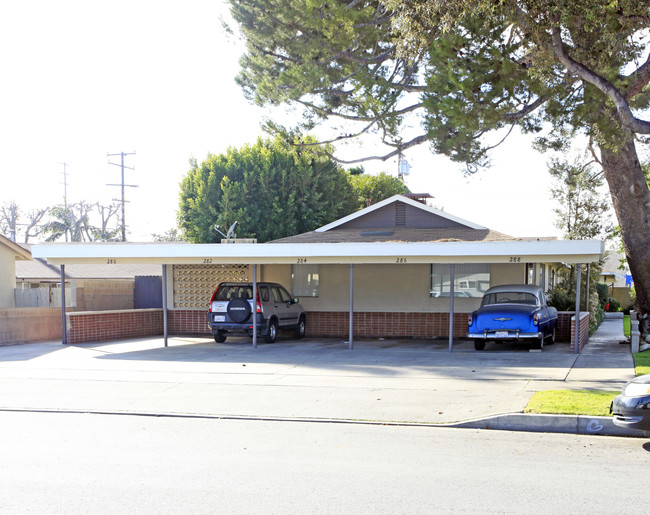 280-288 S Oak St in Orange, CA - Building Photo - Building Photo