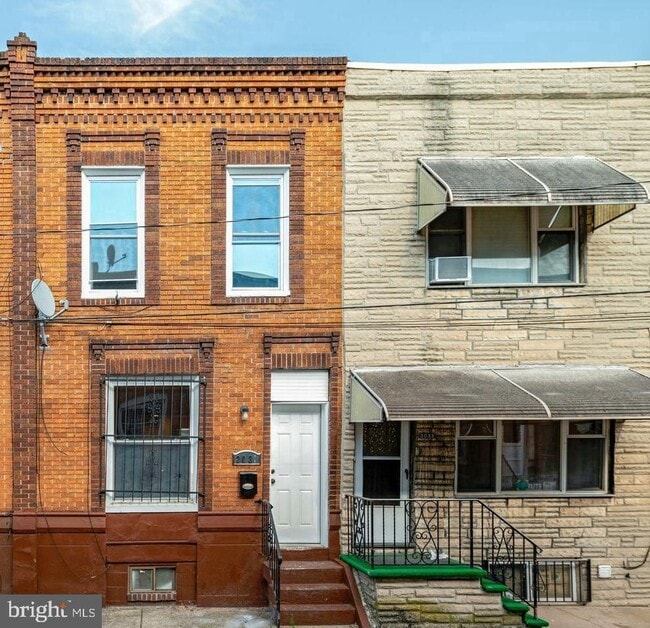 property at 2031 S Beechwood St