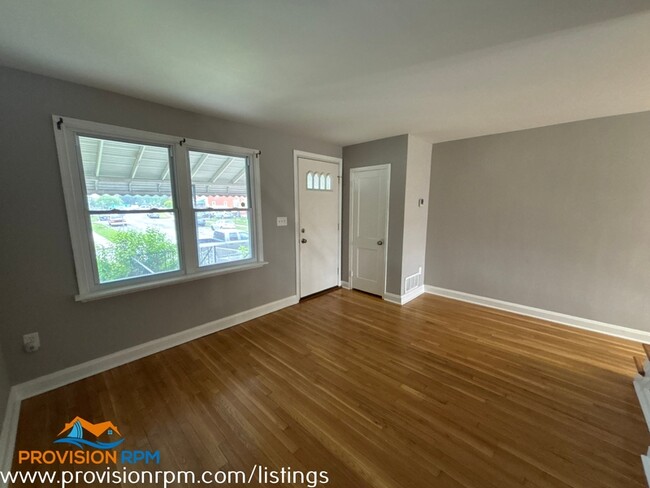 8532 Kavanagh Rd in Dundalk, MD - Building Photo - Building Photo
