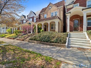 3319 W Grace St in Richmond, VA - Building Photo - Building Photo