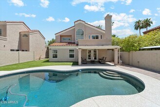 6824 W Morrow Dr in Glendale, AZ - Building Photo - Building Photo