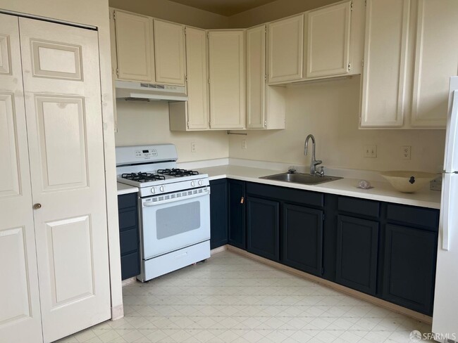 property at 1952 McAllister St