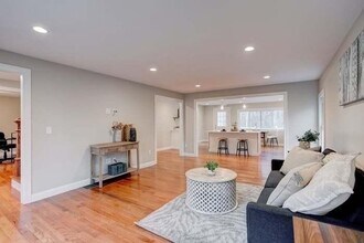 1 Adelman Rd in Wilmington, MA - Building Photo - Building Photo