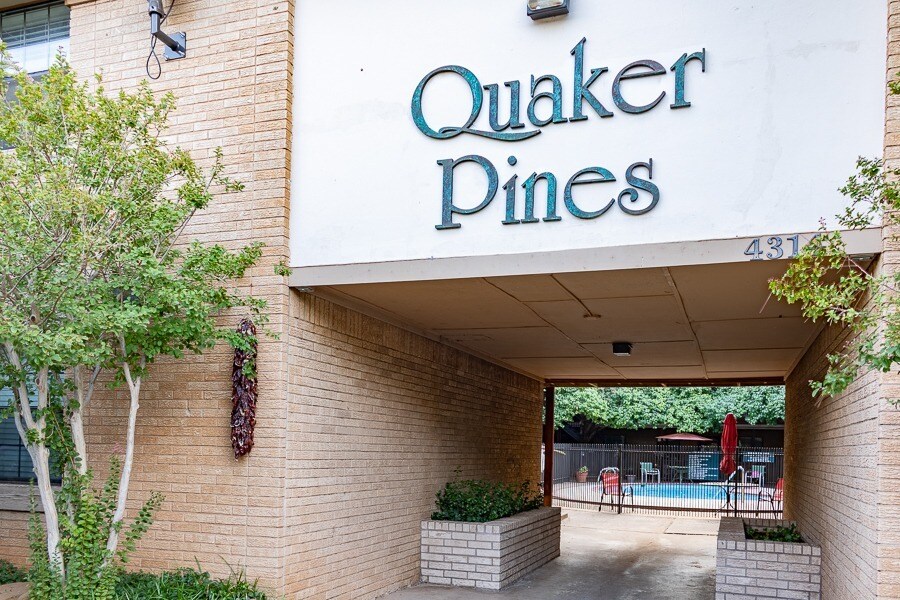 Quaker Pines Apartments & Townhomes in Lubbock, TX