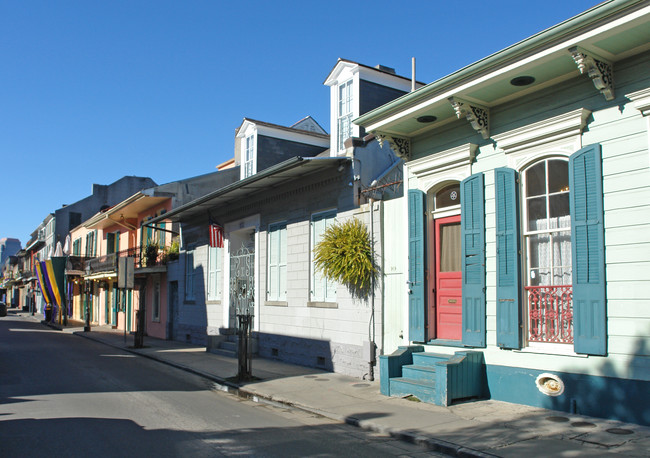 915 Bourbon St in New Orleans, LA - Building Photo - Building Photo