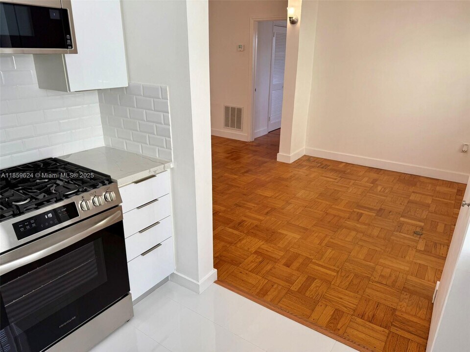 2921 Sheridan Ave in Miami Beach, FL - Building Photo