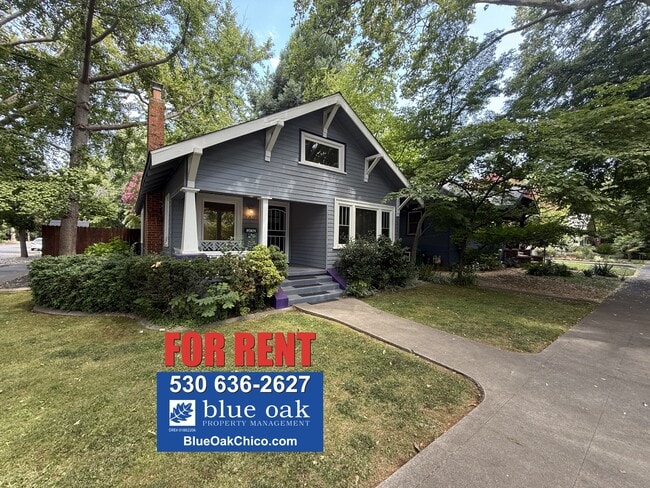 property at 752 E 7th St