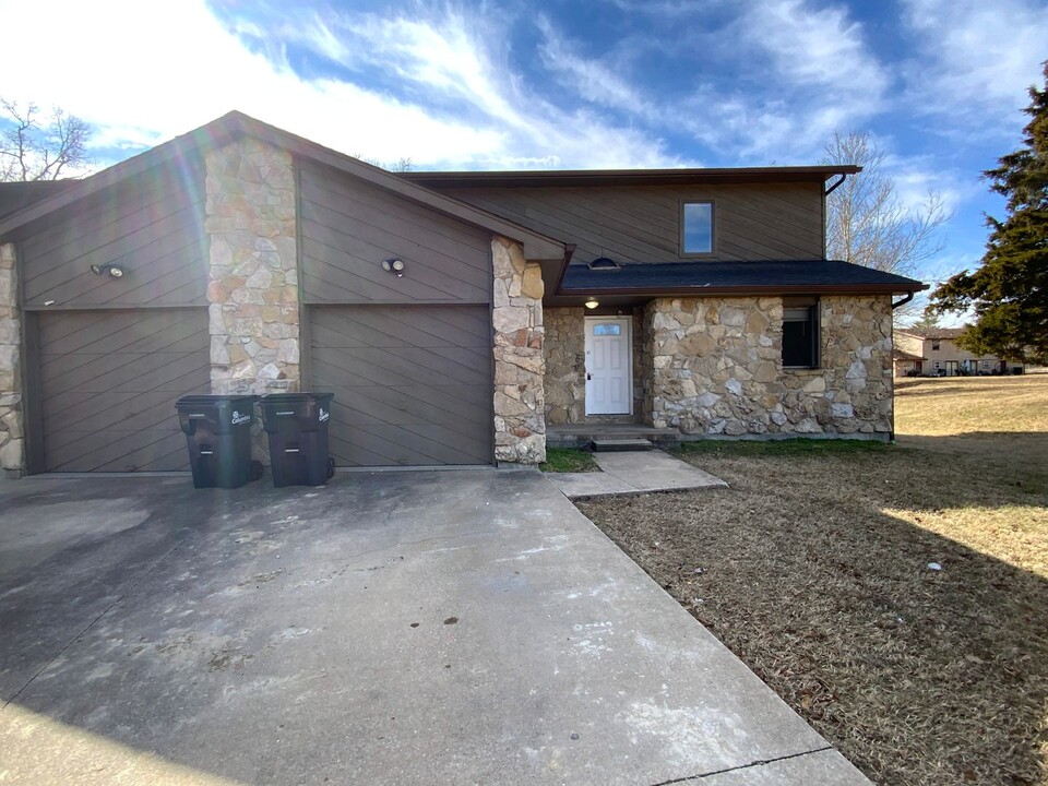 201-203-203 Briarcrest Ct in Columbia, MO - Foto de edificio