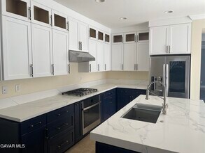 23339 Clearwater Ln in Santa Clarita, CA - Building Photo - Building Photo