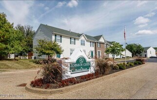 9500 Bayberry Green Ln in Louisville, KY - Building Photo