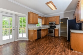 139 Kentwood Ln in Alabaster, AL - Building Photo - Building Photo