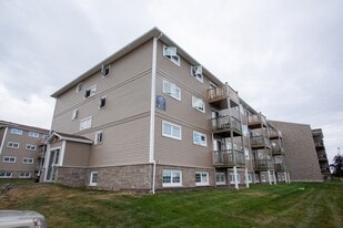 49 Abbott Ct in Fredericton, NB - Building Photo