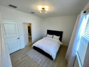 456 NE 4th St in Florida City, FL - Building Photo - Building Photo