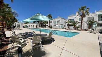 7100 W Pirates Cove Rd in Las Vegas, NV - Building Photo