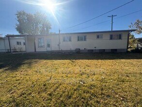 775 Crabapple Ln in Florissant, MO - Building Photo - Building Photo