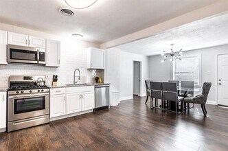 2134 Fenwick Dr in Dallas, TX - Building Photo - Building Photo