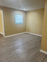 44 W Peebles Rd in Memphis, TN - Building Photo - Building Photo