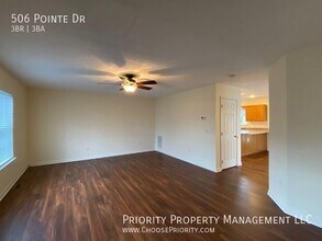 506 Pointe Dr in Harrisonburg, VA - Building Photo - Building Photo