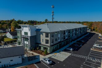Address East End in Raleigh, NC - Foto de edificio - Building Photo