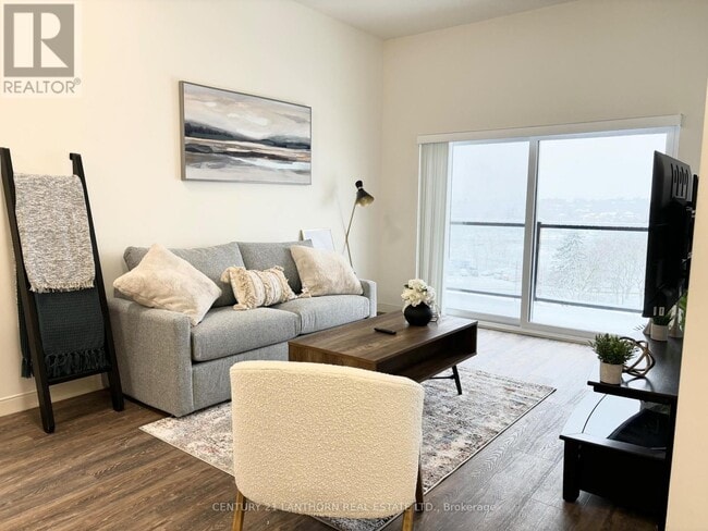 135 Station St in Belleville, ON - Building Photo - Building Photo